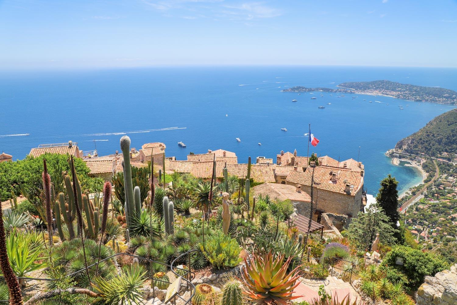 Eze - Appartement Dans Bas De Villa Avec Piscine Pres De Monaco Exterior foto